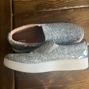 Fitflop Silver glitter sneakers size 7.5